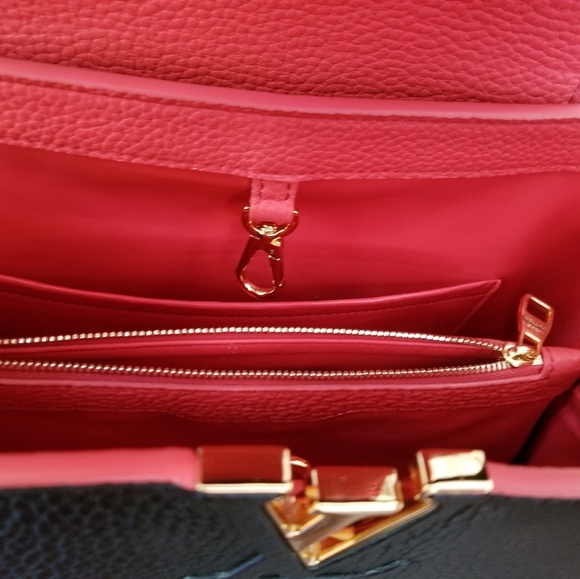 LV Capucines MM bag - Picture 3 of 15